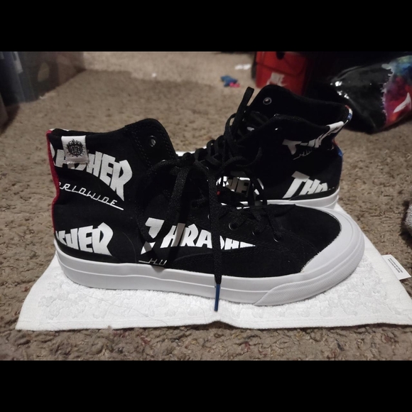 Thrasher Black and White High-Top Sneakers - Picture 5 of 8